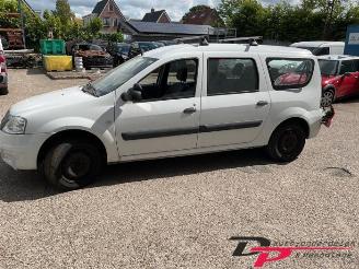 Dacia Logan Logan MCV I (KS), Combi, 2007 / 2013 1.6 MPI 85 picture 2