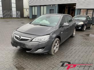 Salvage car Opel Astra Astra J (PC6/PD6/PE6/PF6), Hatchback 5-drs, 2009 / 2015 1.4 Turbo 16V 2010/11