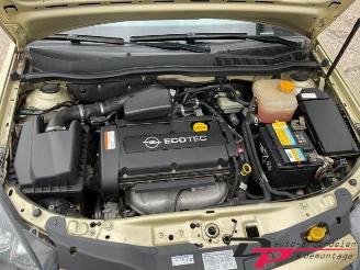 Opel Astra Astra H (L48), Hatchback 5-drs, 2004 / 2010 1.6 16V Twinport picture 15
