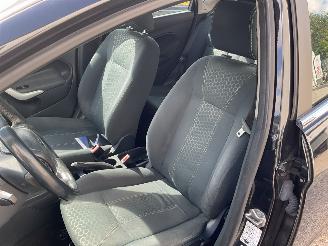 Ford Fiesta Benzine Airco picture 14