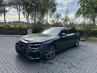 krockskadad bil auto Audi A4 Avant Audi A4 Avant 40 TDI quattro EDITION S line Panorama Camera VOL 2024/4