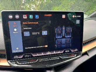 Cupra  Tavascan 210 kW Endurance Camera Ambiance LED picture 13