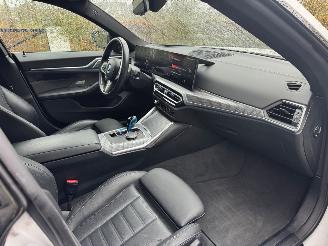 BMW i4 BMW i4 Gran Coupe M50 Panorama Laser Light HUD 360 Camera HarmanKardon Leer Ambiance VOL! picture 4