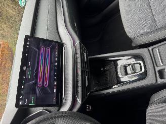 Skoda Octavia Octavia Combi 2.0 TDI 110 kW Sportline 360Camera HUD Trekhaak VOL picture 19