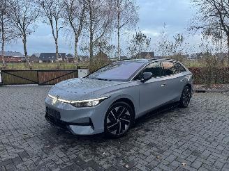 Auto incidentate Volkswagen ID.7 Volkswagen ID.7 Tourer Pro 210 kW Panoramadach Trekhaak 360view HUD VOL 2024/9