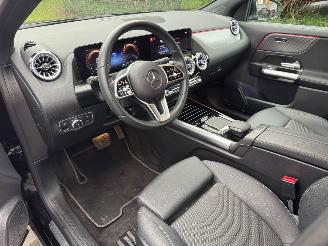 Mercedes EQA Mercedes-Benz EQA 250e Ambiance Camera Leder ACC AMG VOL picture 18