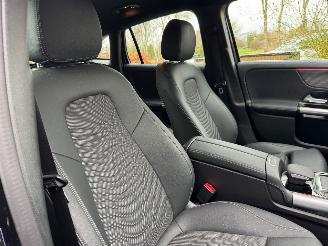 Mercedes EQA Mercedes-Benz EQA 250e Ambiance Camera Leder ACC AMG VOL picture 14