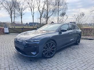 Avarii autoturisme Audi A6 avant Audi A6 e-tron Avant performance 367pk Trekhaak DualScreen VOL!! 2025/10