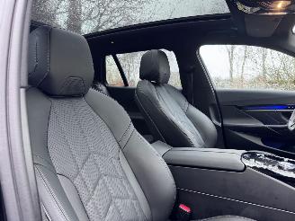 BMW 5-serie BMW 530e 5 Touring M Sport Panorama HUD Leder 2025 ! picture 20