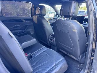 Volkswagen Tayron Volkswagen Tayron 1.5 TSI eHybrid 272pk R-Line 7 Stoelen Trekhaak ! picture 18