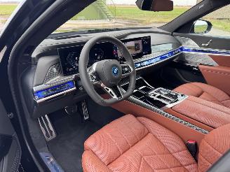 BMW M7 BMW M760e xDrive MSport PanoSky. B&W Exe.Loung Trekhaak Back infotaiment system VOL VOL picture 23