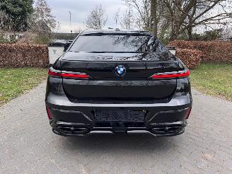 BMW M7 BMW M760e xDrive MSport PanoSky. B&W Exe.Loung Trekhaak Back infotaiment system VOL VOL picture 31