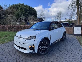 uszkodzony samochody osobowe Renault 5 Renault R5 E-Tech Electric 150 Comfort Range Iconic Five 2025/5