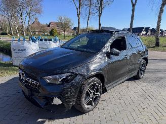 Mercedes GLA GLA 250 e AMG Panorama HUD 360view Carbon AmbianGLA 250 e AMG Panorama HUD 360view Carbon Ambiance VOL!! picture 23