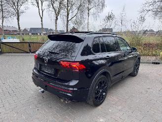 Volkswagen Tiguan Tiguan R 4Motion Panorama Akrapovic Leerr Trekhaak VOL! picture 2