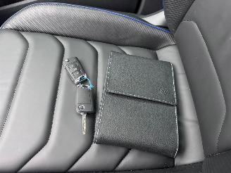 Volkswagen Tiguan Tiguan R 4Motion Panorama Akrapovic Leerr Trekhaak VOL! picture 32