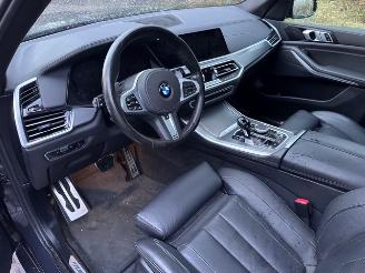 BMW X5 BMW X5 xDrive 45 e M Sport PANO|360|AHK|Massage|Luchtvering VOL !! picture 3