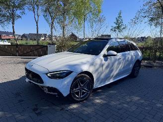 Voiture accidenté Mercedes C-klasse C 300 C T-Modell C 300 T e PANORAMA Ambiance 360 camera AHK VOL 2022/2