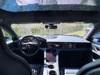 Porsche Taycan Porsche Taycan 4 S Panorama 571ps HUD Leder LED 360view VOL VOL picture 33