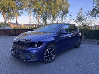 krockskadad bil auto Volkswagen Polo Polo VI 1.0 TSI DSG Camera LED ACC VOL ! 2023/2