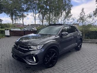Vaurioauto  passenger cars Volkswagen T-Roc Volkswagen T-Roc 1.5 TSI DSG R-Line PANO AHK Camera IQ Lights VOL!! 2026/2