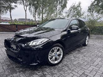 Vaurioauto  passenger cars BMW 1-serie BMW 120 1 Limousine 120 M Sport Camera Ambiance VOL 2026/1