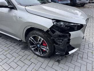 BMW iX1 iX1 20 eDrive M Sport PANO Camera Ambiance HUD  VOL!!! picture 16