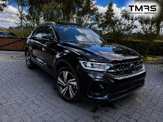 Voiture accidenté Volkswagen T-Roc T-Roc R-Line 1.5 TSI DSG PANORAMA IQ-Light Camera  VOL 2026/2