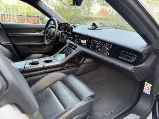 Porsche Taycan Taycan Cross Turismo 4 S PANO Dual Screen Leder Ambiance VOL!! picture 3