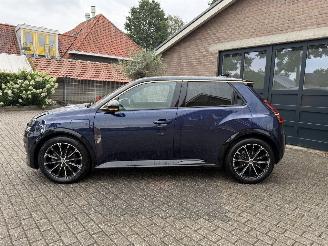 Renault 5 5 E-Tech Electric 150 Comfort Range Iconic Five picture 11
