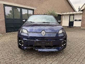 Renault 5 5 E-Tech Electric 150 Comfort Range Iconic Five picture 13