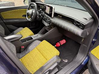 Renault 5 5 E-Tech Electric 150 Comfort Range Iconic Five picture 4