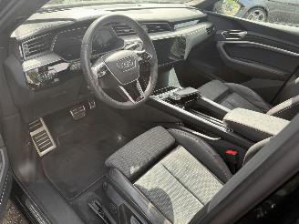 Audi Q8 Q8 e-tron 55 Quattro S line PANORAMADAK HUD VOLL picture 4