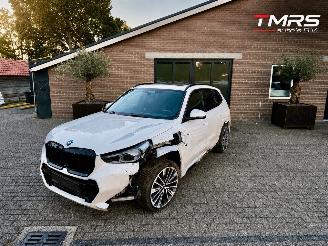 Vaurioauto  passenger cars BMW X1 BMW X1 xDrive 30 e M Sport PANORAMA HUD Trekhaak VOLL 2023/2
