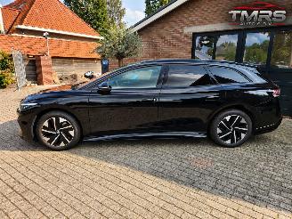 damaged passenger cars Volkswagen ID.7 Volkswagen ID.7 VOLL 2025/1