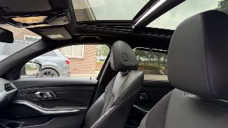 BMW 3-serie 320e Touring M-Sport PANORAMA AHK Camera VOLL picture 4