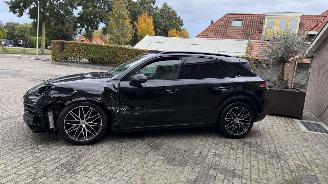 Porsche Cayenne Cayenne E-Hybrid PANORAMA Sport Chrono Leder VOL picture 24