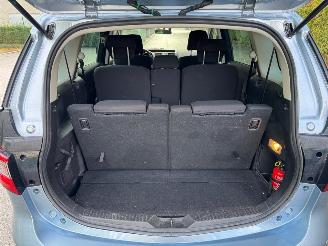 Mazda 5 7 PLACES picture 13