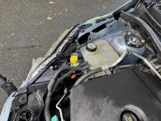 Mazda 5 7 PLACES picture 12