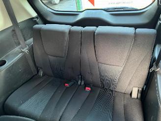 Mazda 5 7 PLACES picture 15