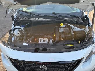Peugeot 2008 GT-LINE picture 16