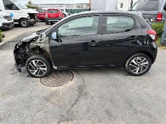Peugeot 108  picture 14