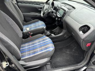 Peugeot 108  picture 3