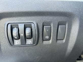 Renault Captur  picture 11