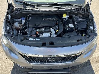 Peugeot 2008  picture 18
