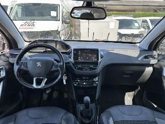 Peugeot 2008  picture 6