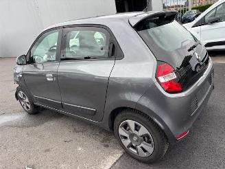 damaged passenger cars Renault Twingo  2019/5