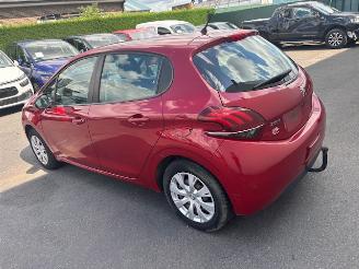 Vaurioauto  passenger cars Peugeot 208  2017/7
