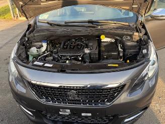 Peugeot 2008  picture 9