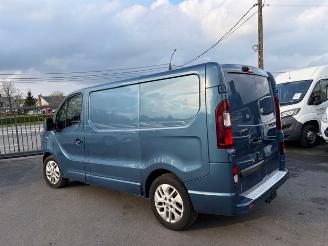 skadebil bedrijf Opel Vivaro  2016/5
